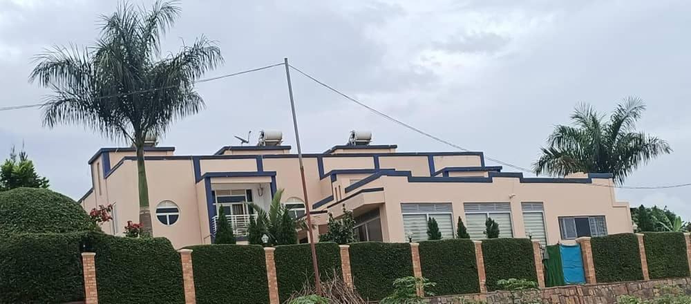Ikaze B&B Kigali Ngoại thất bức ảnh