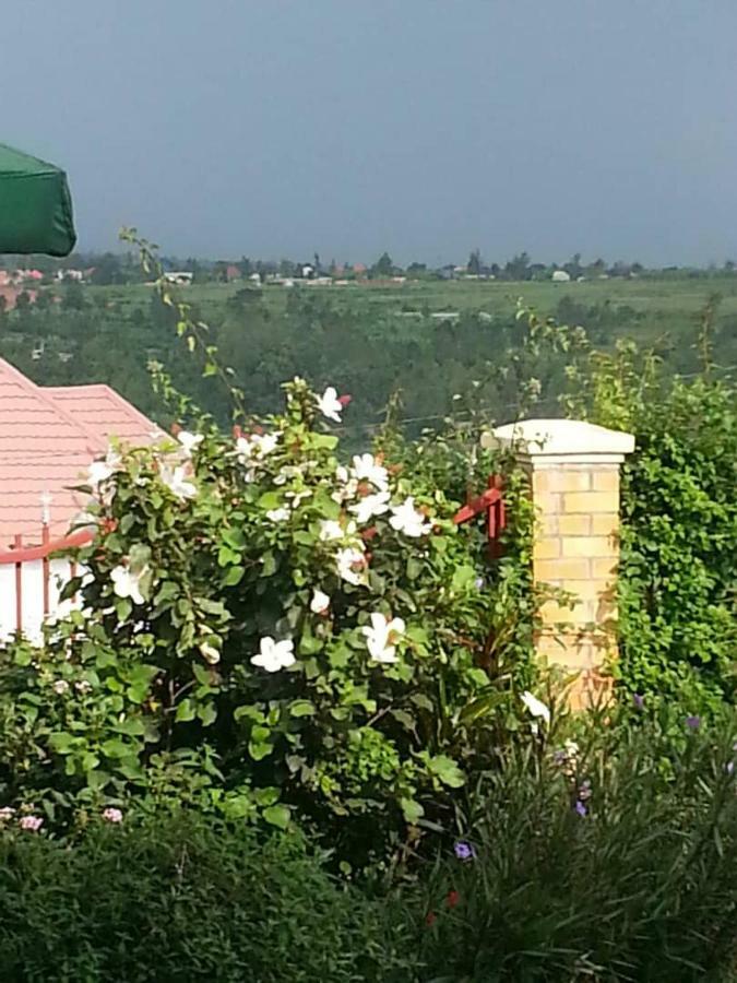 Ikaze B&B Kigali Ngoại thất bức ảnh